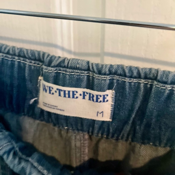 Free People Forget Me Knot Jeans NWT - Picture 5 of 11